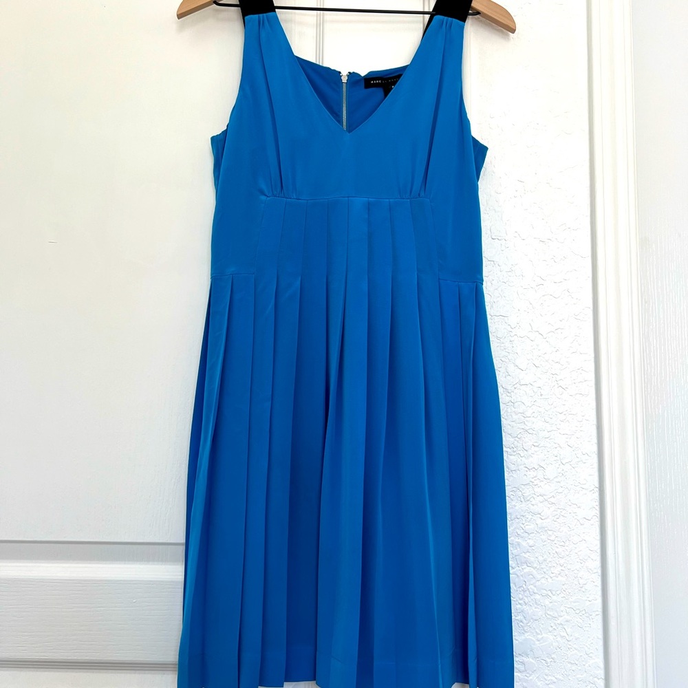 100% Silk Dress by MARC JACOBS | size 2 | blue